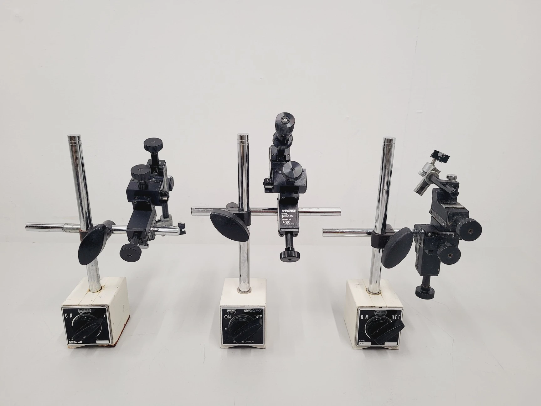 Lot of 3 Narishige 3-axis Micromanipulators on Magnetic Stands M153, M152