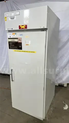 Binder KB720 double door cooling incubator