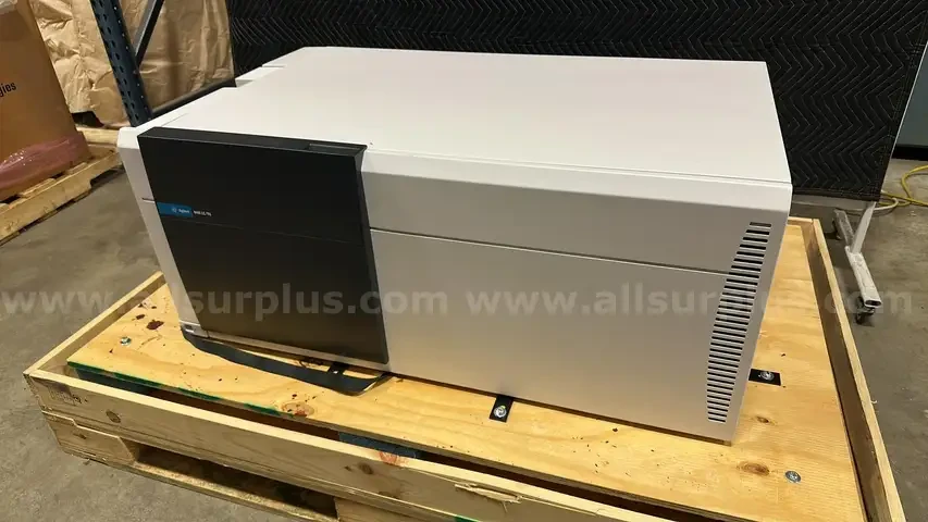 Agilent 6460 Triple Quadrupole LC/MS Mass Spectrometer