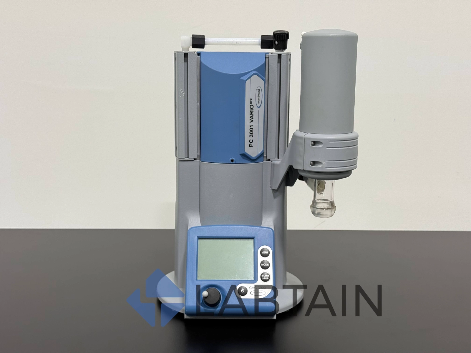 VACUUBRAND PC 3001 VARIO Pro Chemistry Pumping Uni