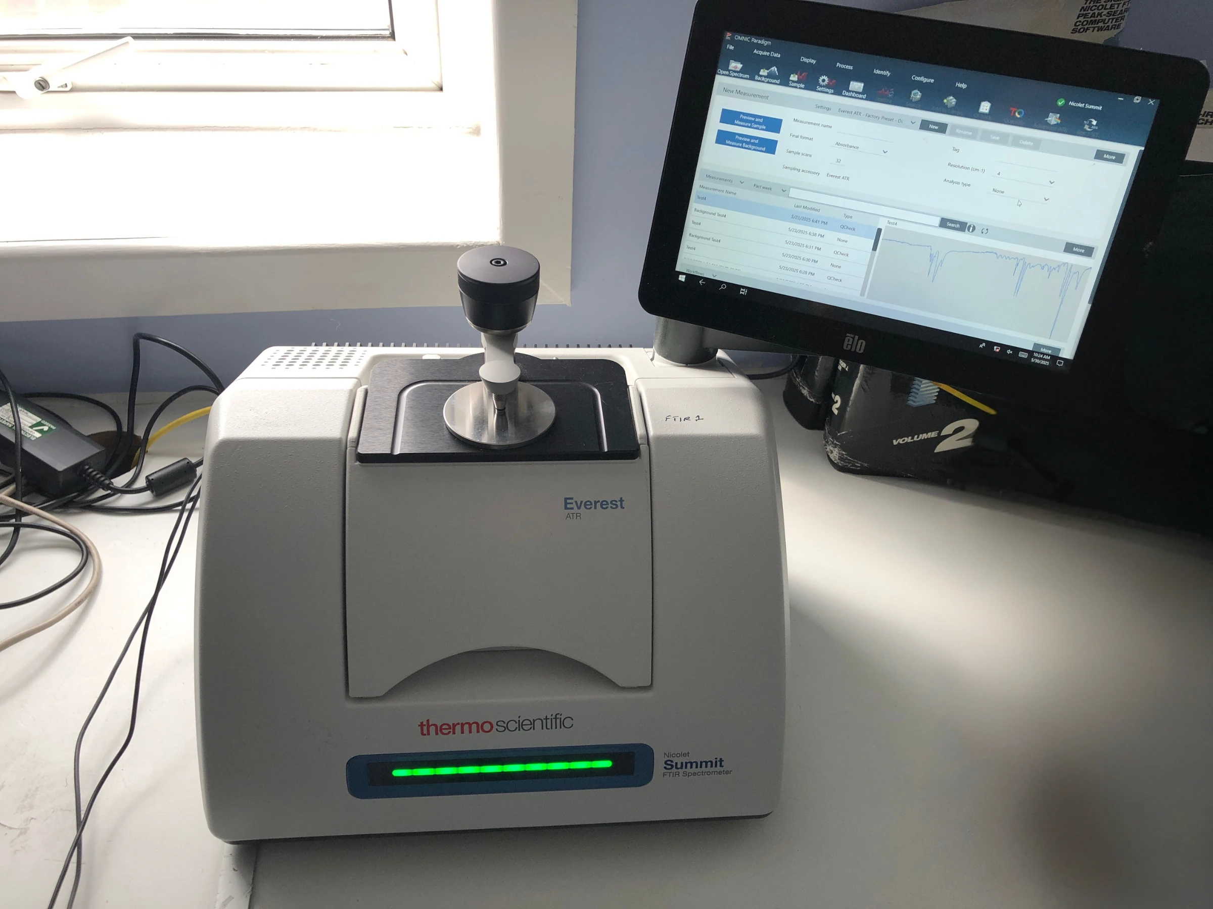 Thermo Nicolet Summit FTIR