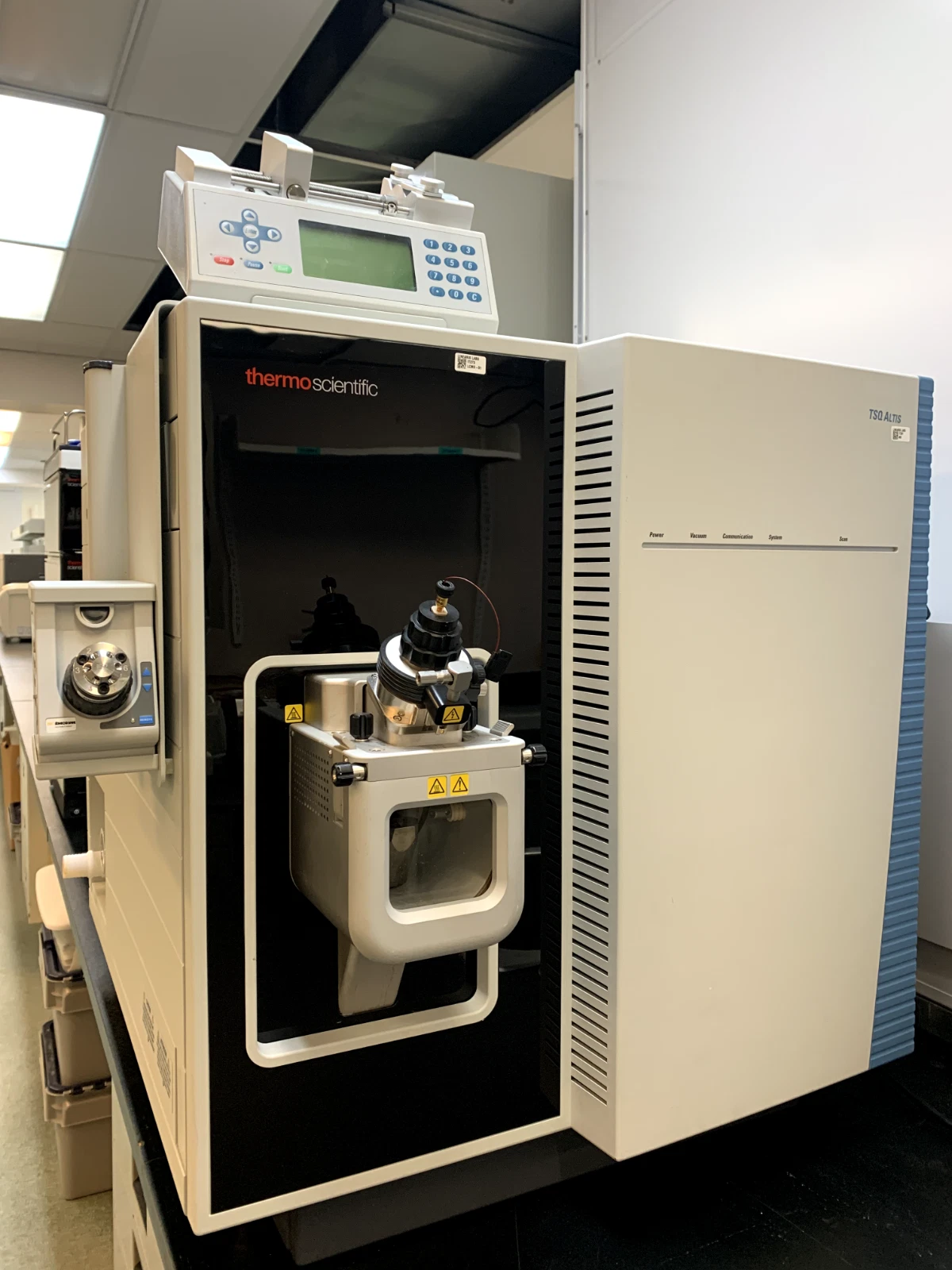 LC-MS TSQ Altis Triple Quad. w/ Vanquish Flex Binary UHPLC System