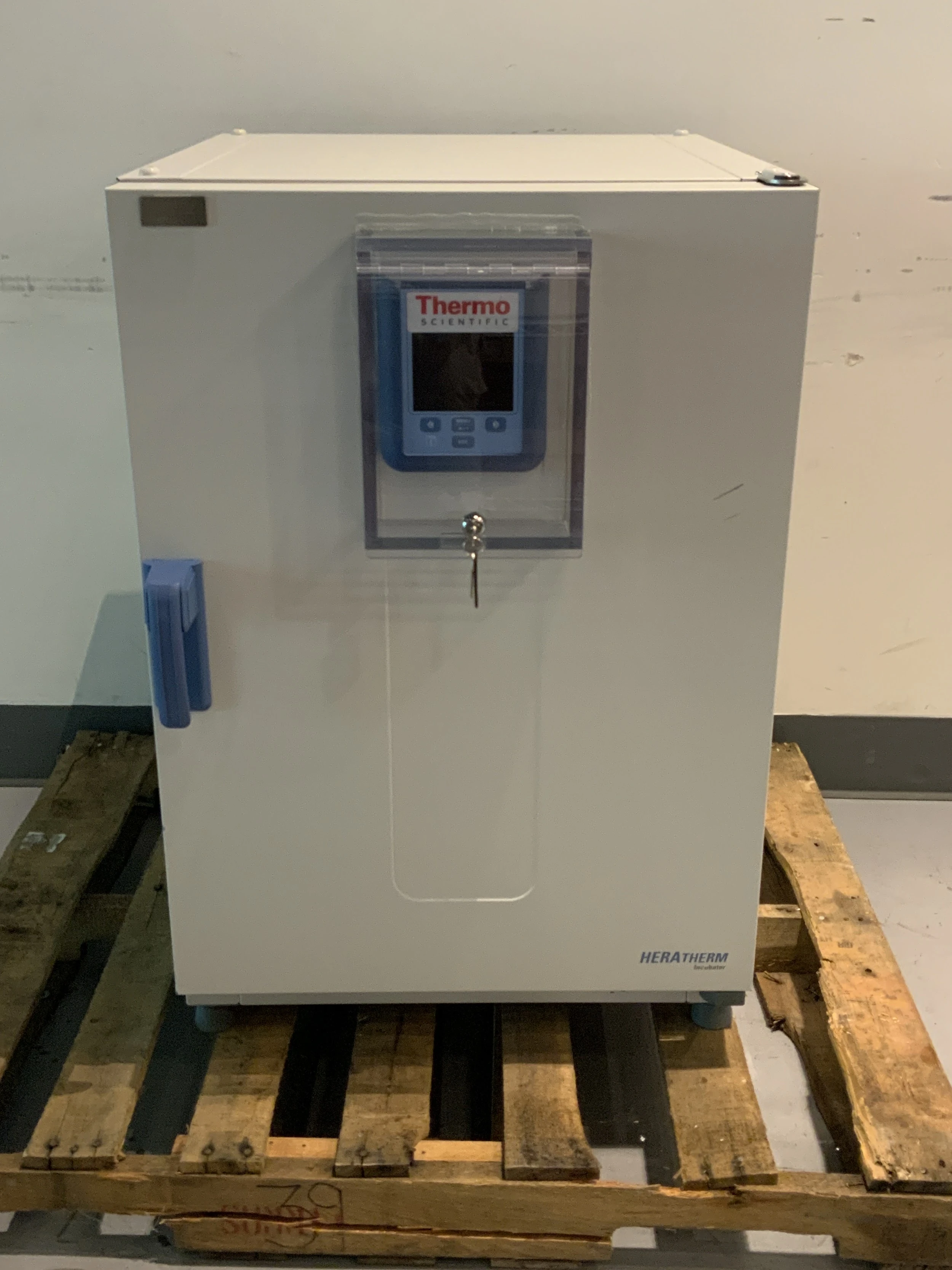 Thermo Scientific Heratherm IMH180 Bench Top Incubator 51028068 - Fair Condition