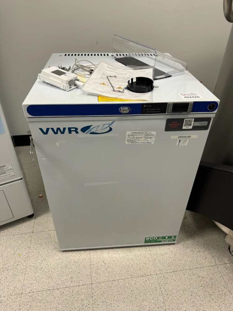 VWR Undercounter Refrigerator