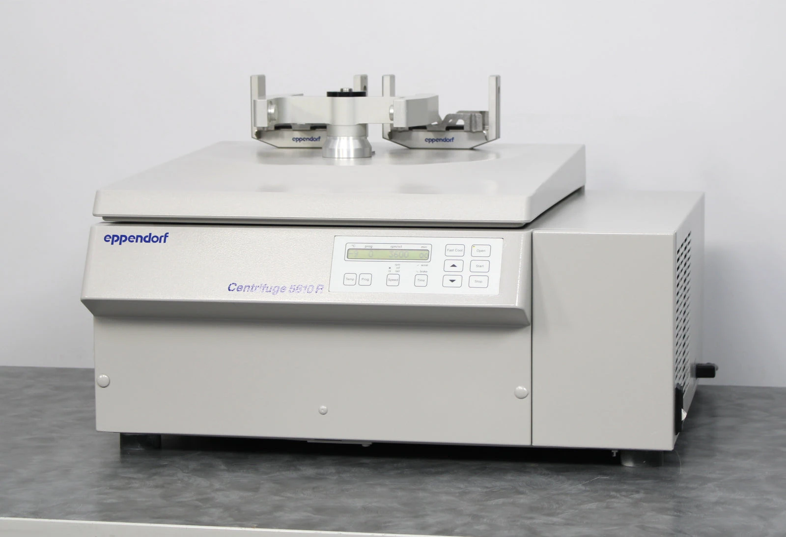 Eppendorf 5810R High-Speed Refrigerated Benchtop Centrifuge with A-2-DWP Rotor