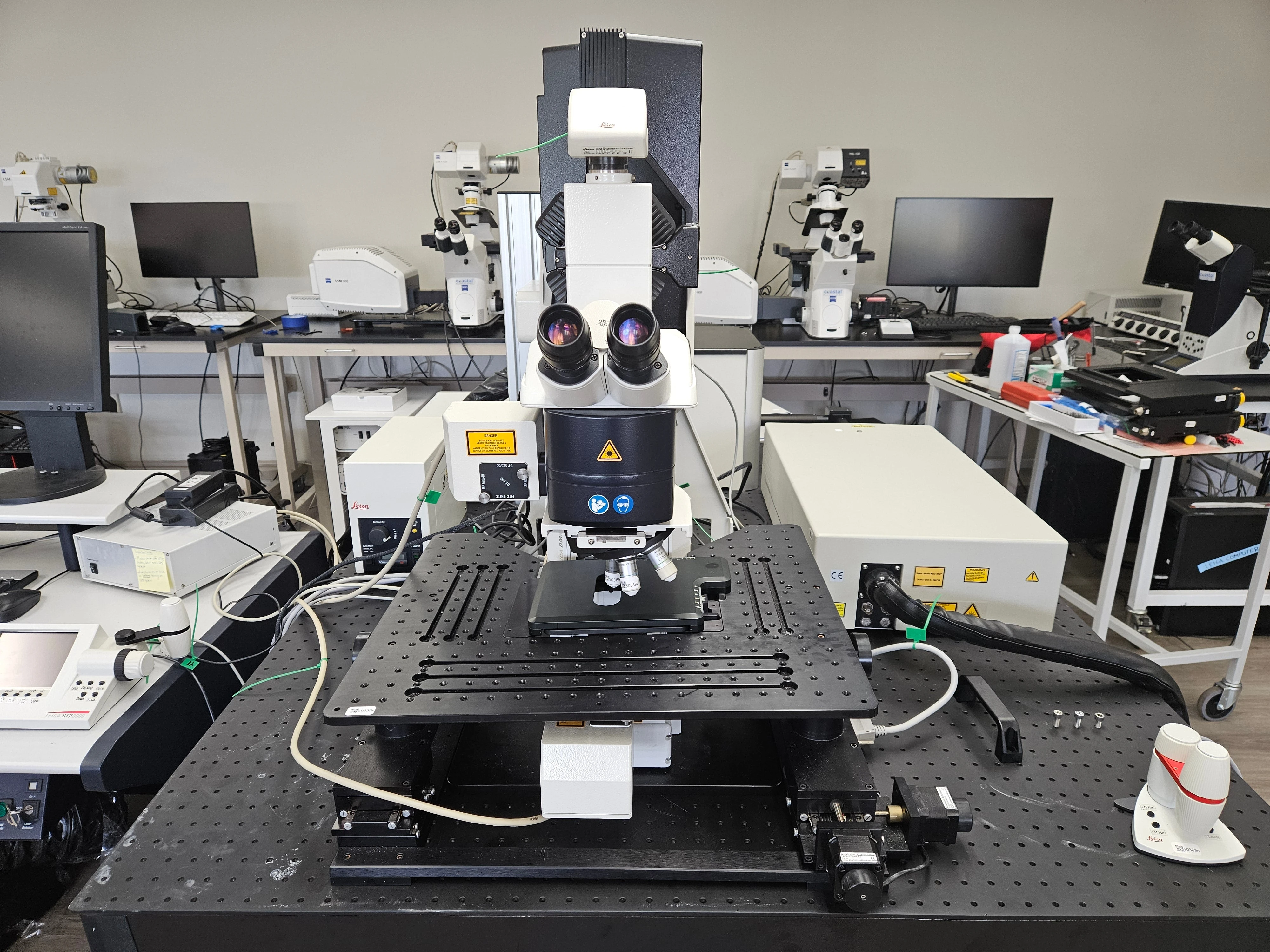 Leica TCS SP5 II Laser Scanner w/ DM6000 CFS Upright Fluorescence