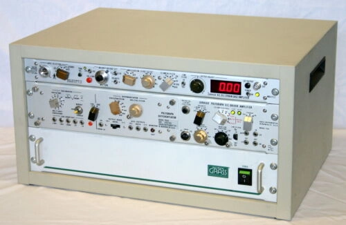 ASTRO-MED GRASS P122 STRAIN GAGE, 7DA AMPLIFIERS &