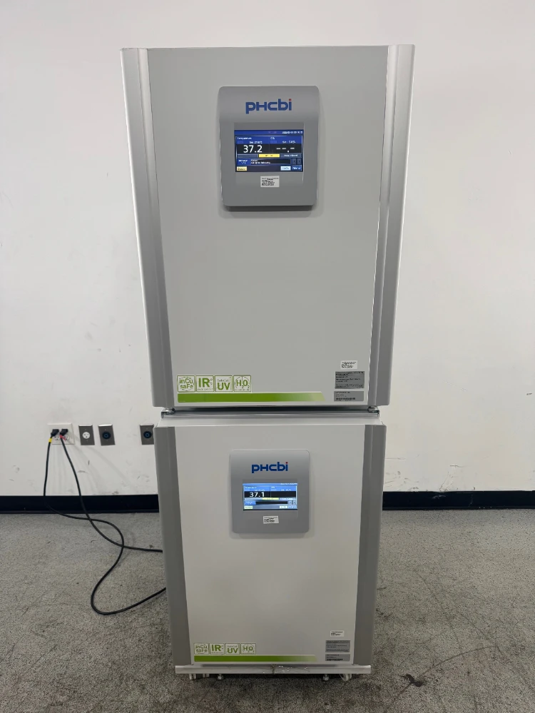 PHCBI Doublestack CO2 Incubator