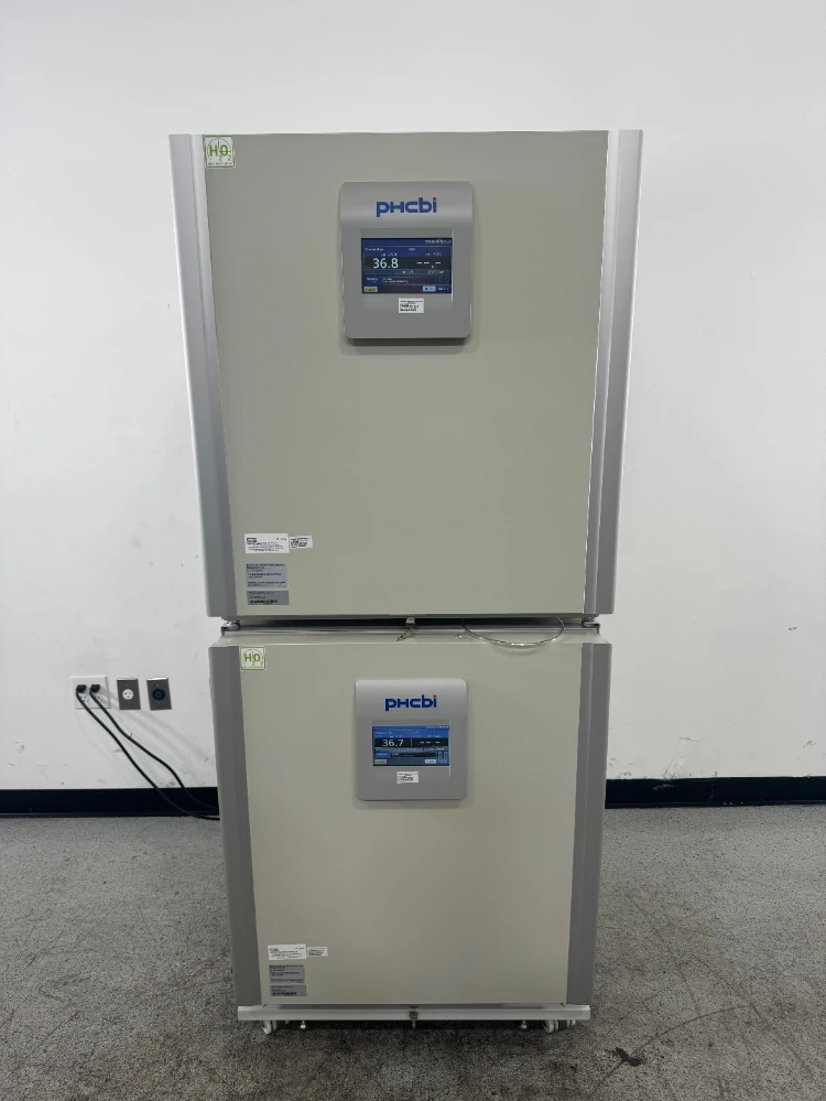 PHCBI Doublestack CO2 Incubator