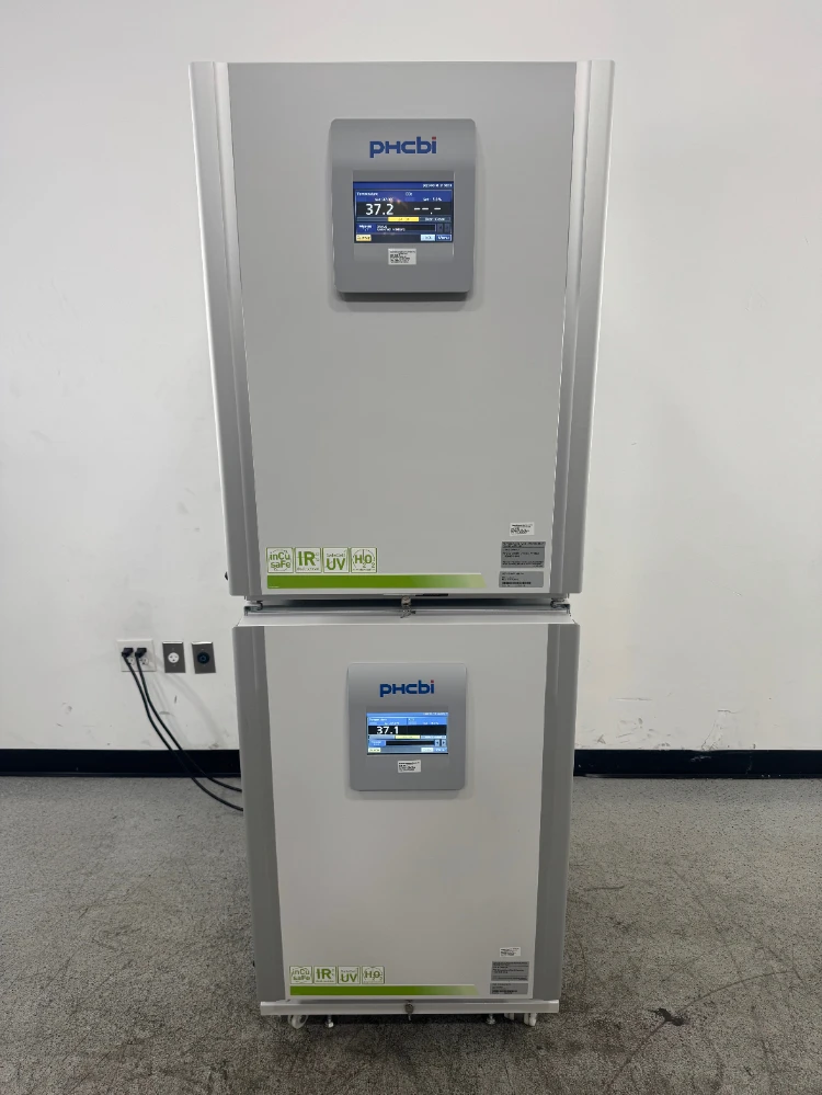 PHCBI Doublestack CO2 Incubator