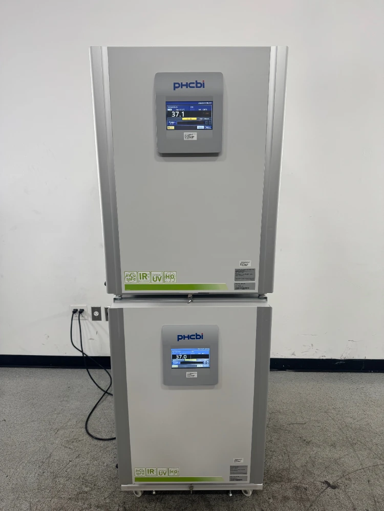 PHCBI Doublestack CO2 Incubator