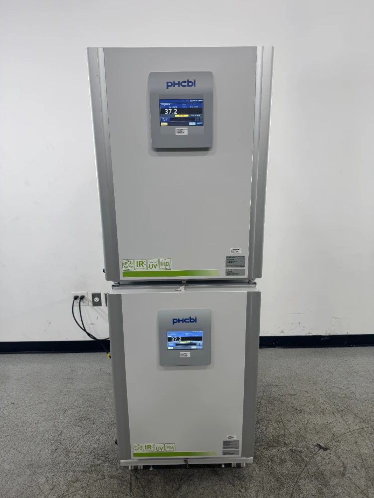 PHCBI Doublestack CO2 Incubator