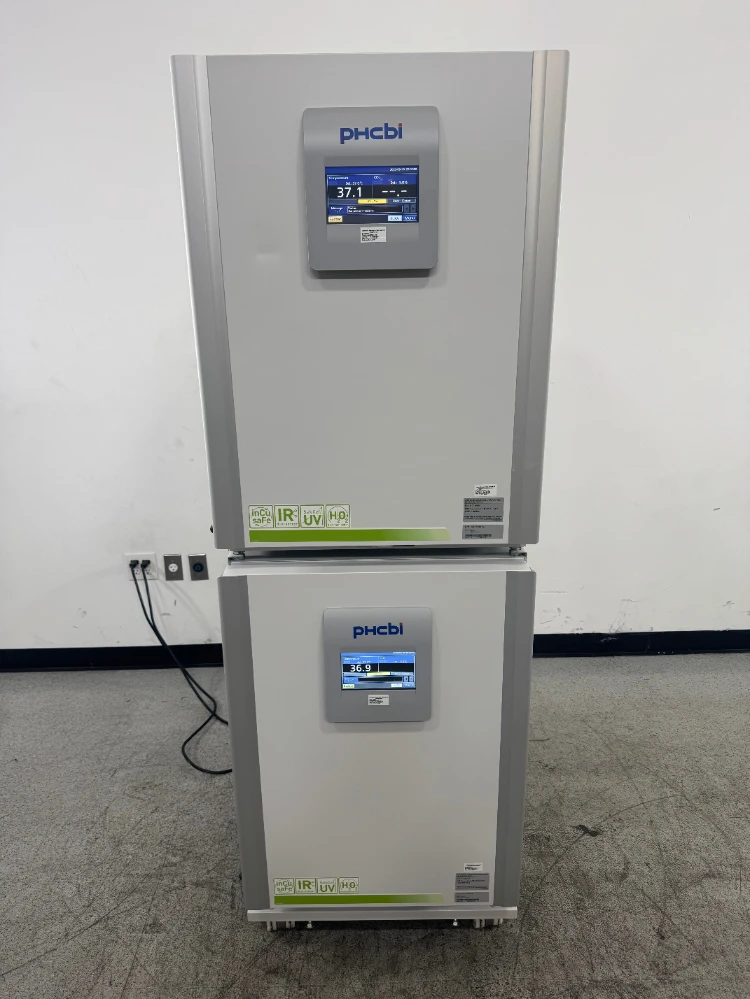 PHCBI Doublestack CO2 Incubator