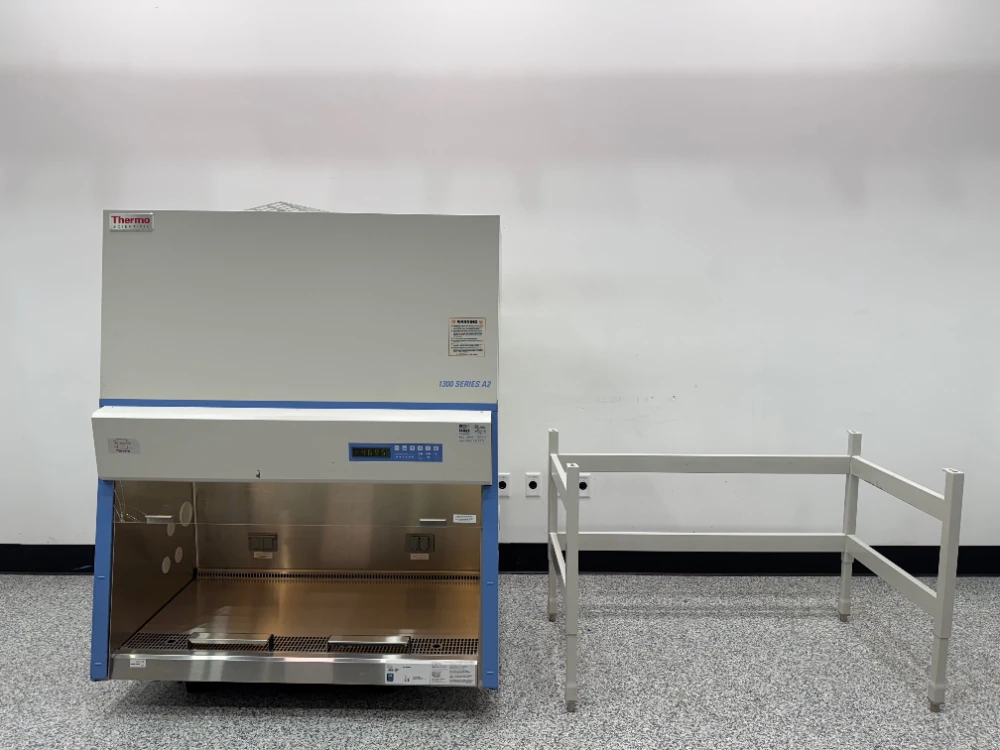 Thermo 1300 Series A2 4' BioSafety Cabinet