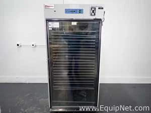 Thermo Scientific 3950 Reach in Co2 Incubator