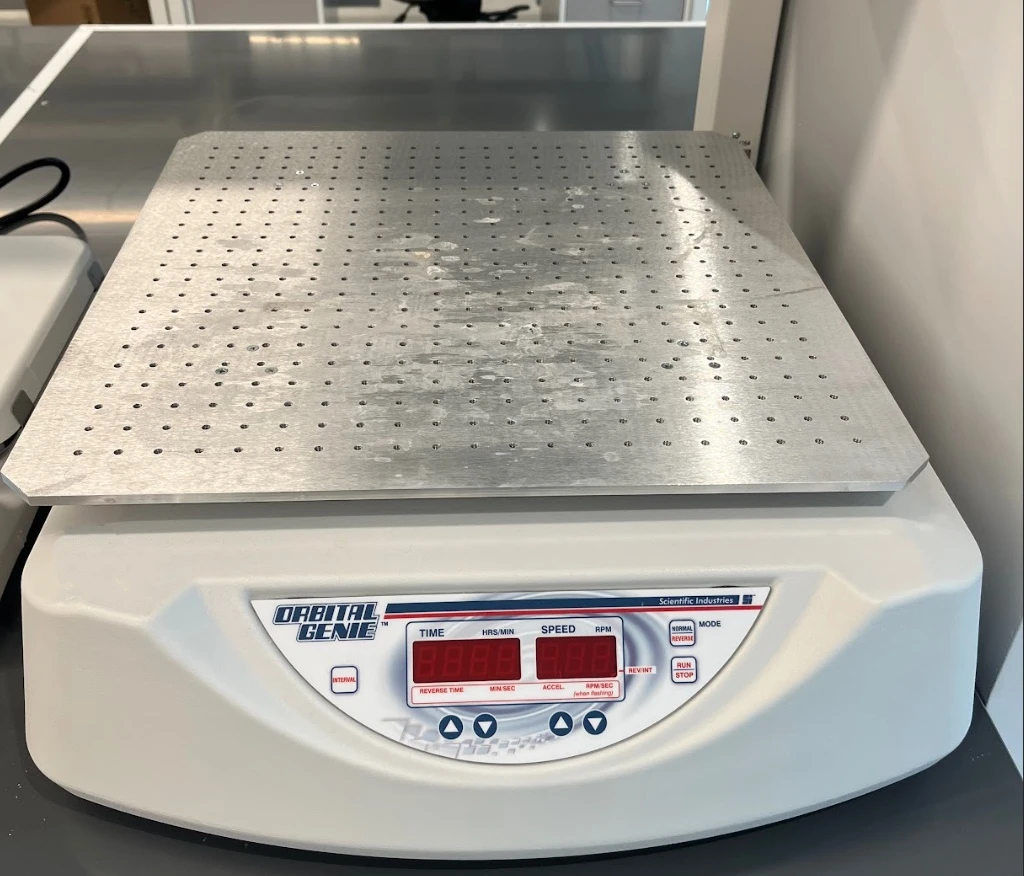 Scientific Industries SI-1700 Orbital Genie Orbital Shaker
