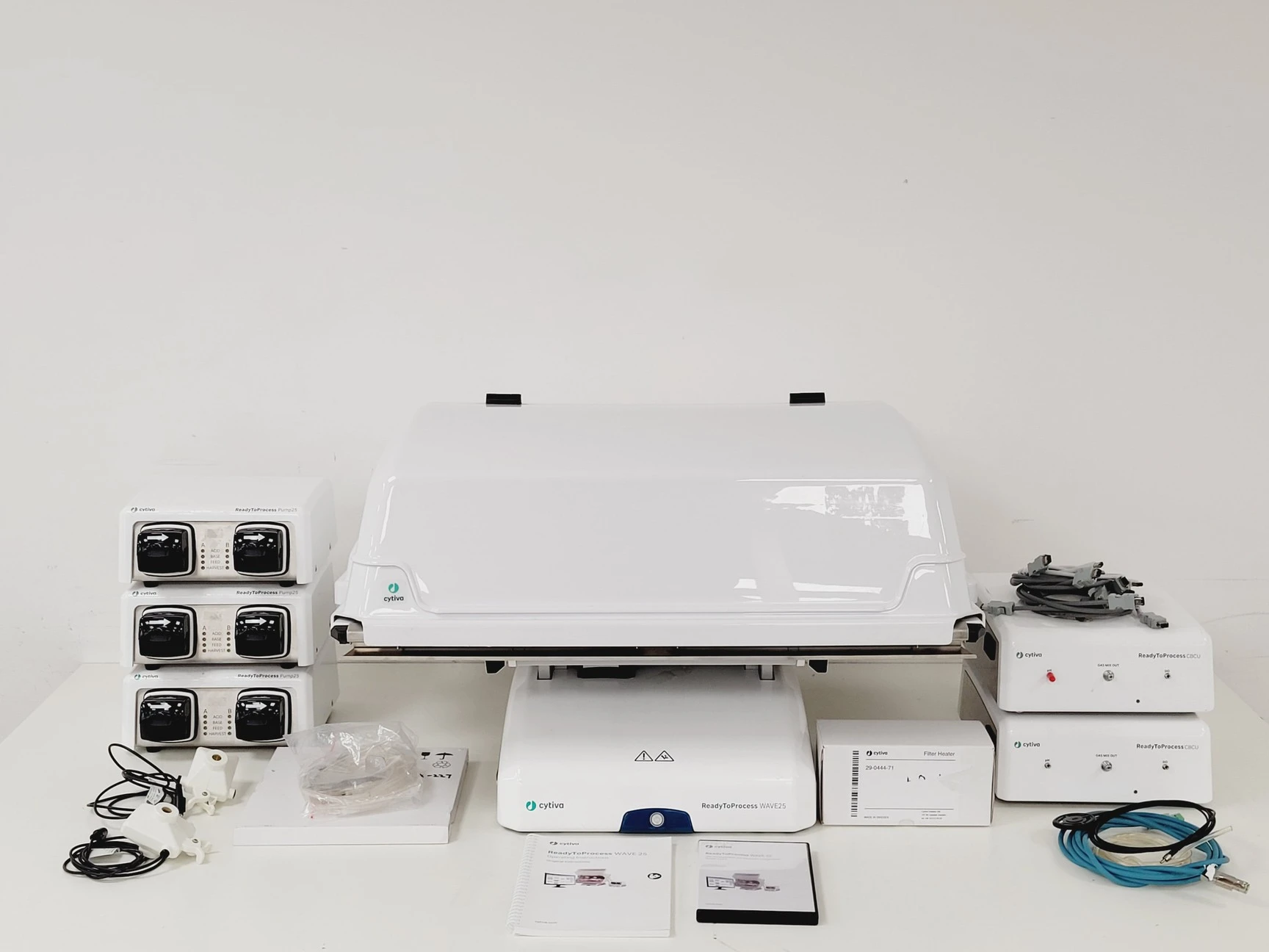 Cytiva ReadyToProcess WAVE 25 w/ Tray 50, Pump25, CBCU Software, System Lab