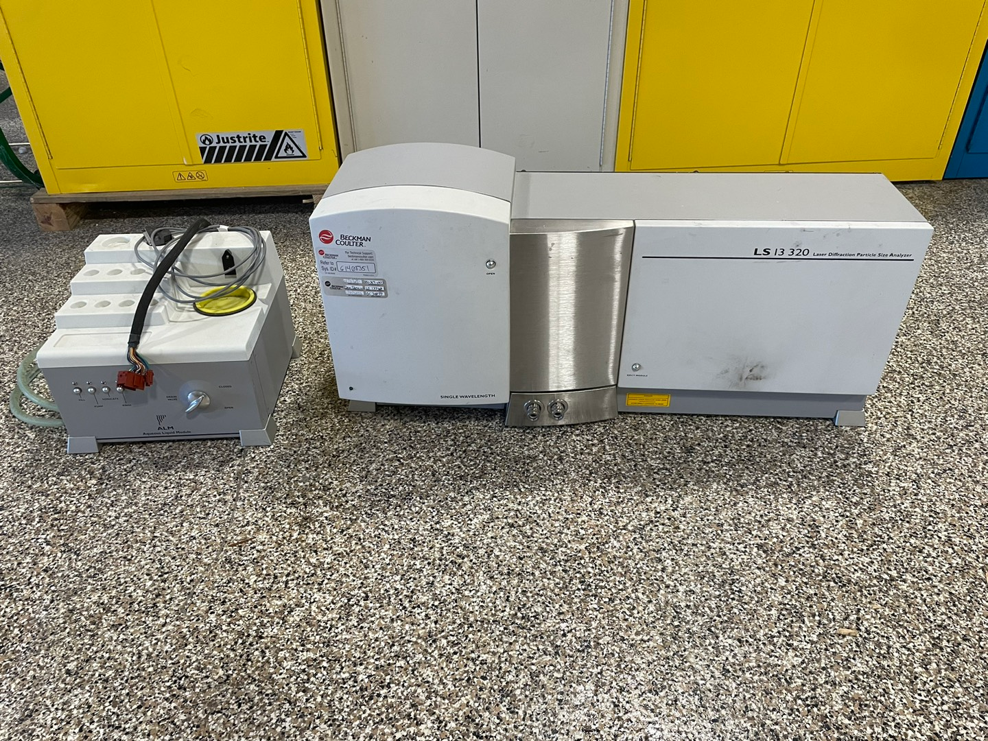 Beckham Coulter Single Wave Length Particle Size Analyzer.