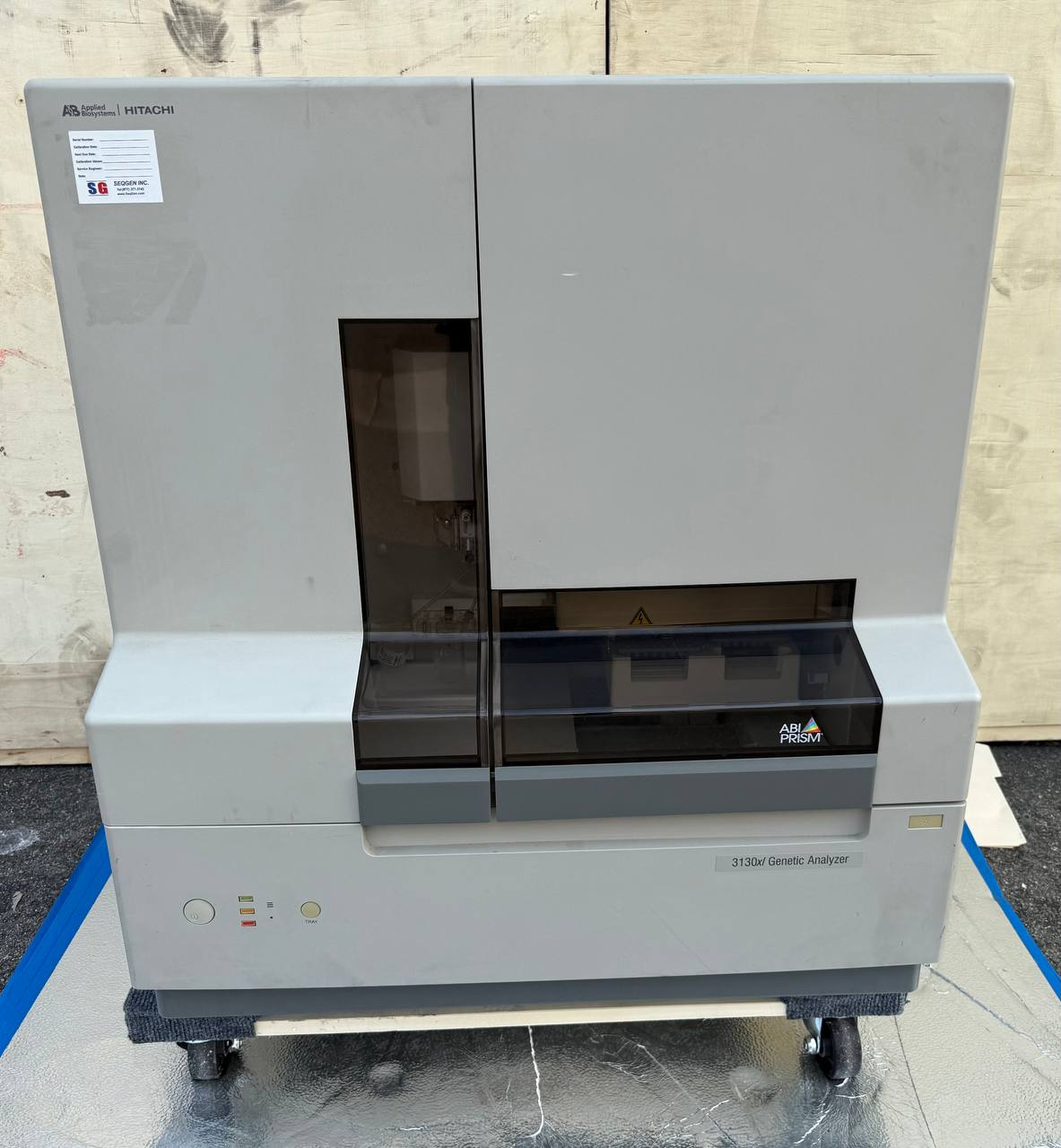 Applied Biosystems ABI PRISM 3130xl Genetic Analyzer – 16-Capillary DNA Sequencer – Powers On