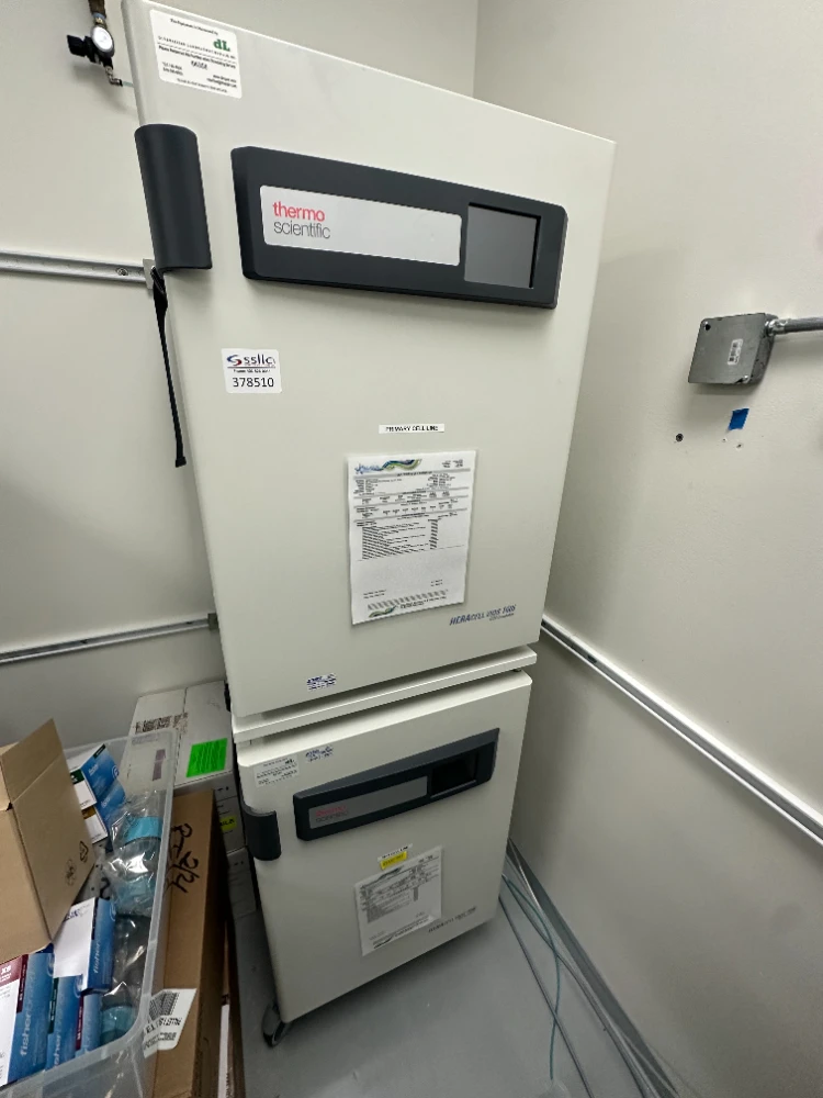 Thermo HERAcell Vios 160i Double Stack CO2 Incubator