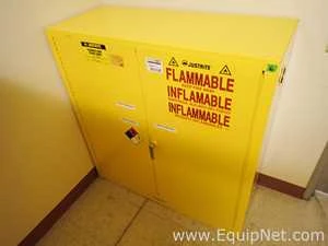 Lot 206 Listing# 1039361 JustRite 25300 30 Gallon Flammable Liquid Storage Cabinet