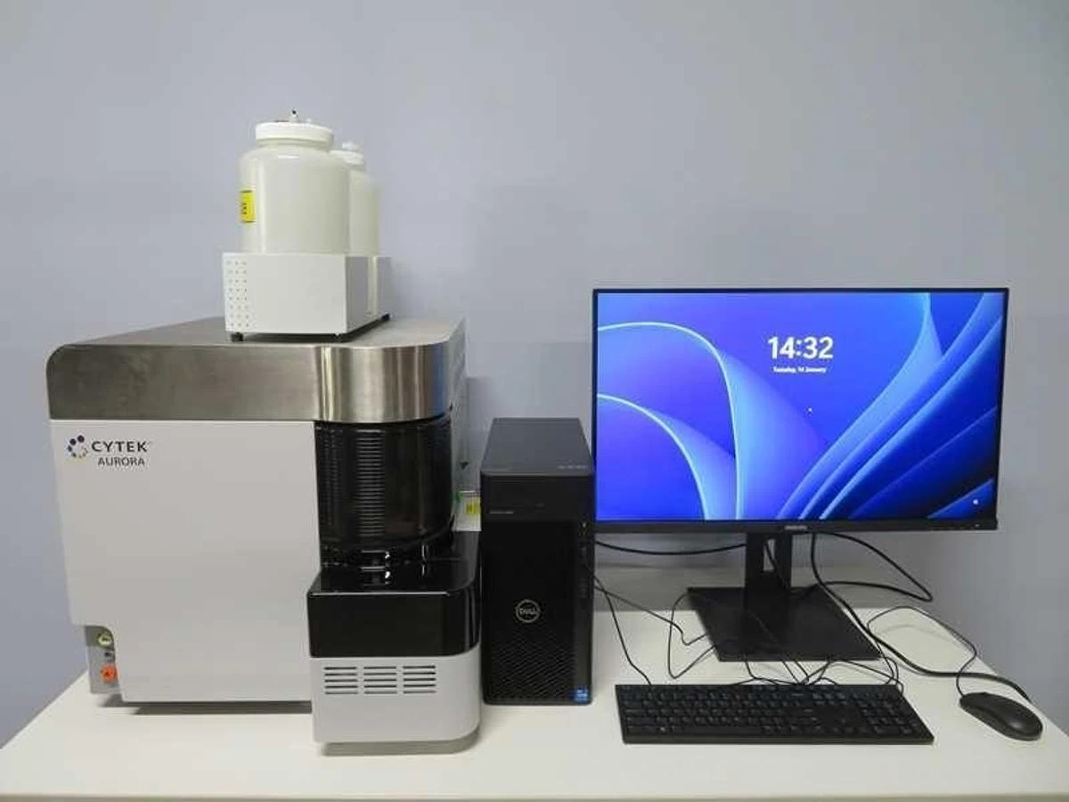 Cytek Aurora N7-00002 Spectral Flow Cytometer