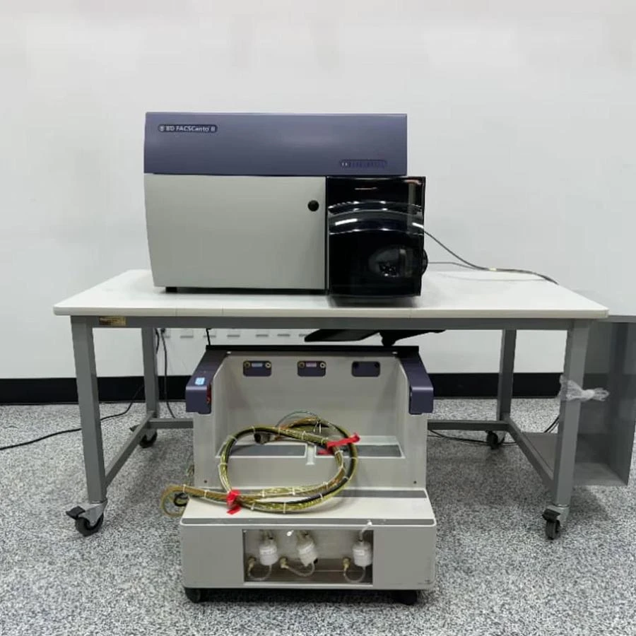 BD BIOSCIENCES FACSCanto II Flow Cytometer