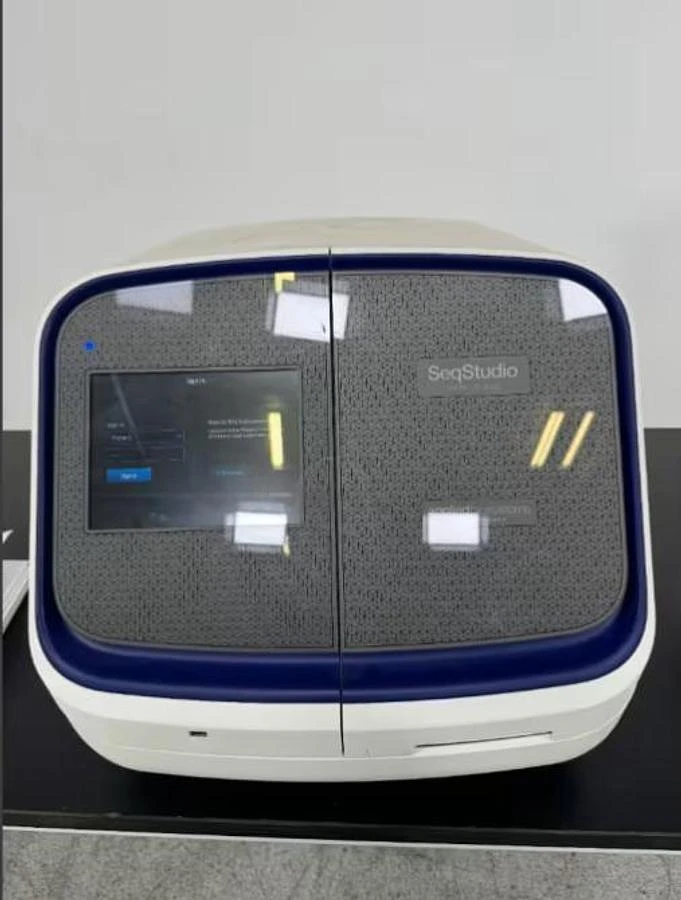 Applied Biosystems SeqStudio Genetic Analyzer