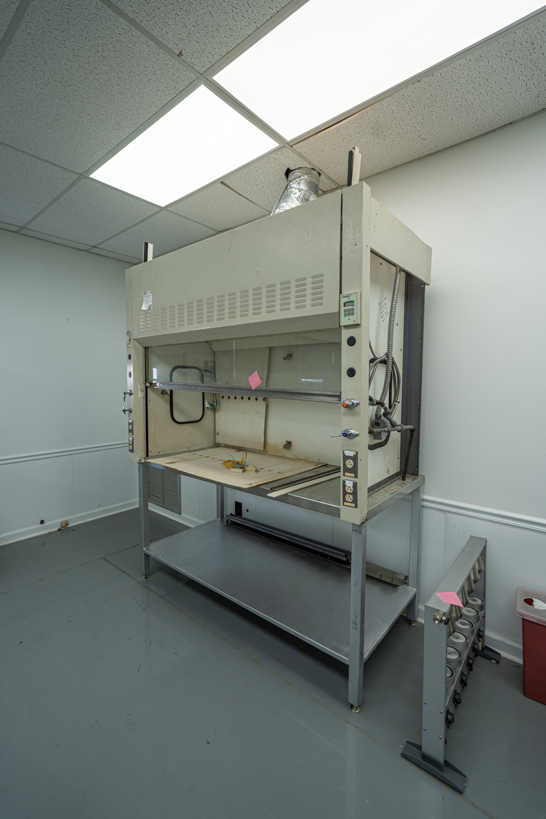 Fume Hood approx 6 ft wide with door and fume exhaust fan ( Asset # X3120 )