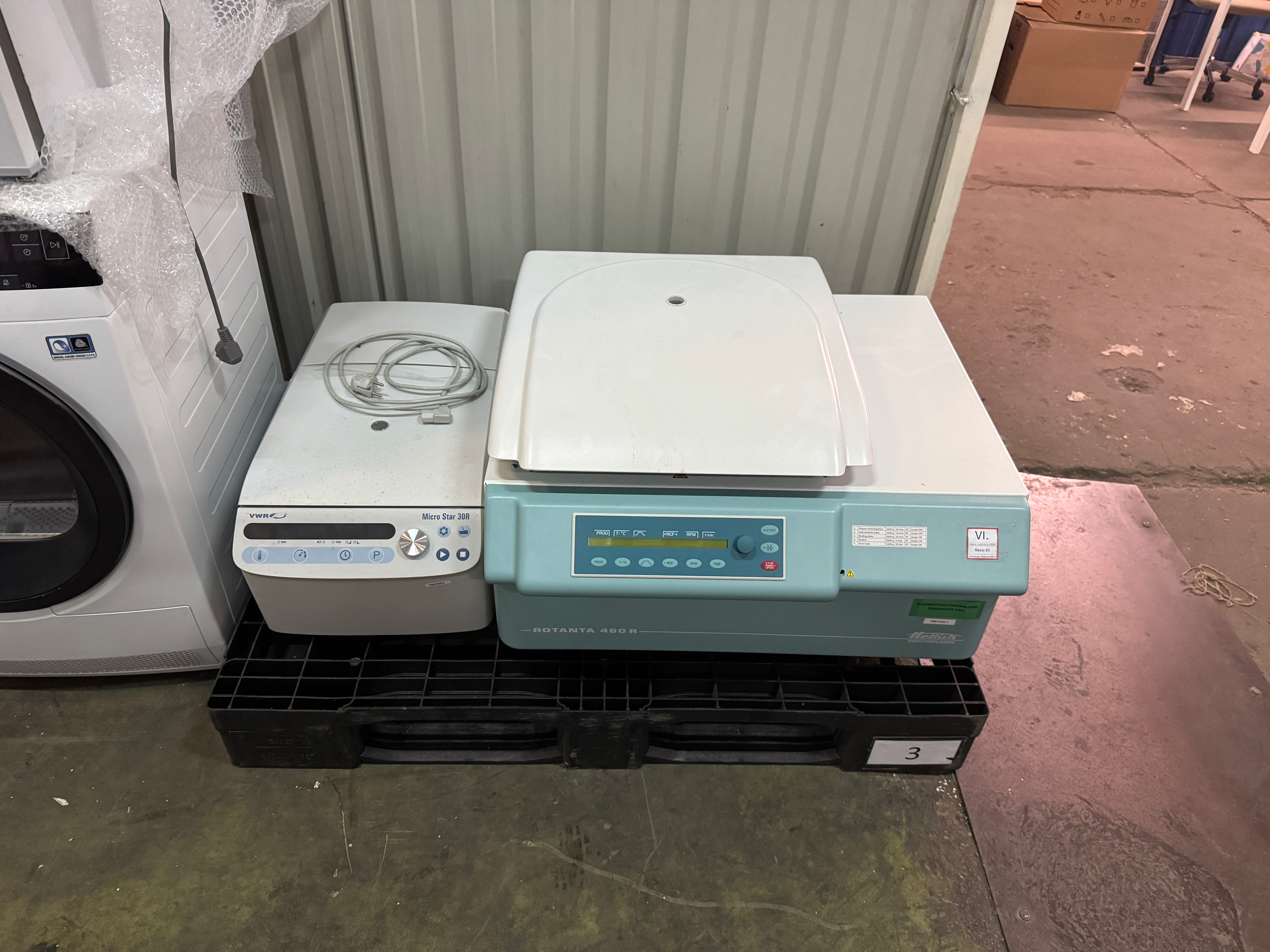 Rotantra 460 tabletop centrifuge