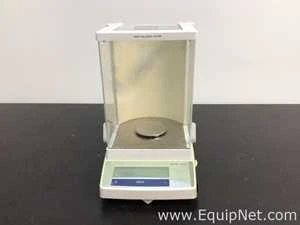 Lot 152 Listing# 1065423 Mettler Toledo AB135-S Analytical Balance
