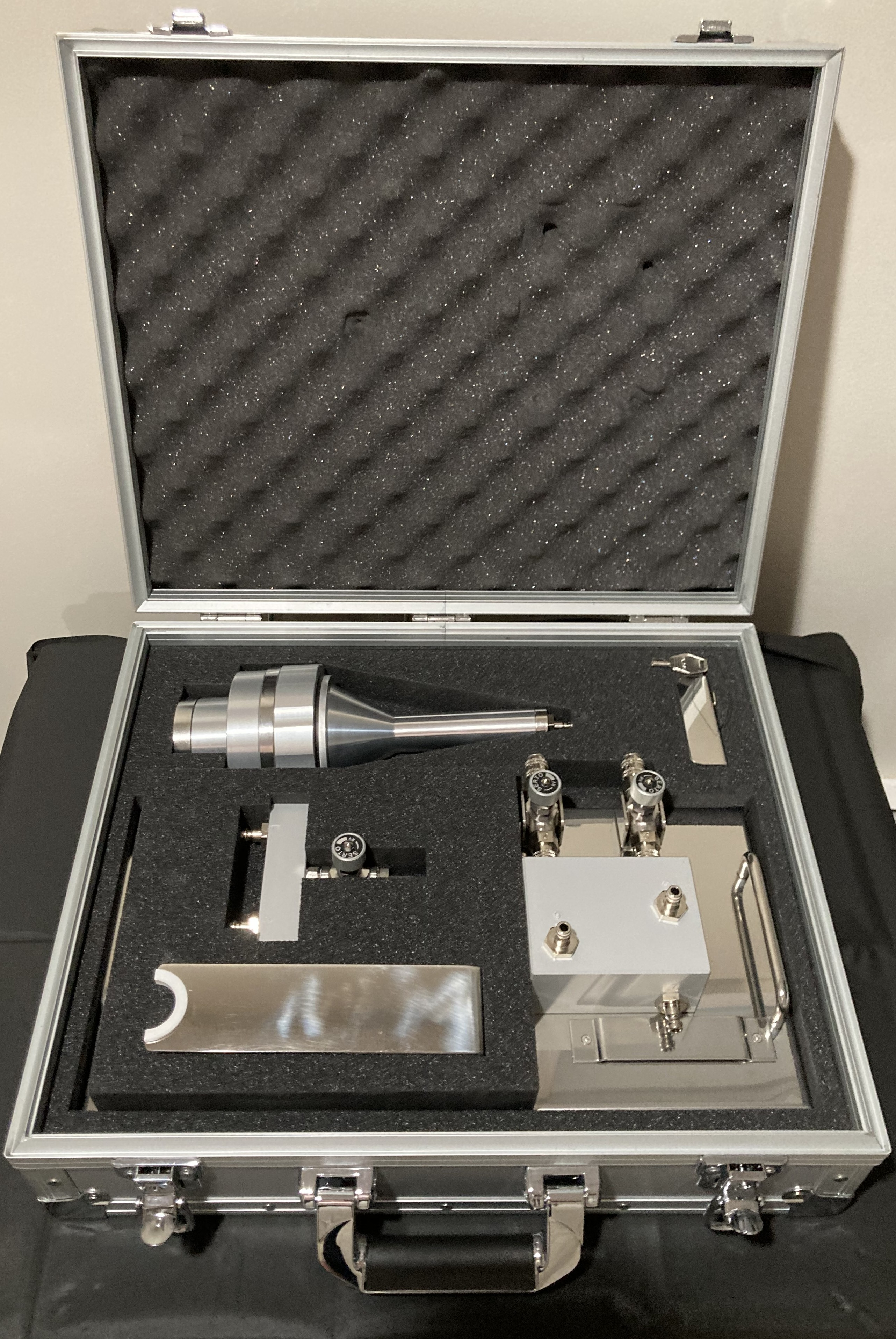 VWR SAS Super Pinocchio II Air Sampler for Compressed Gases