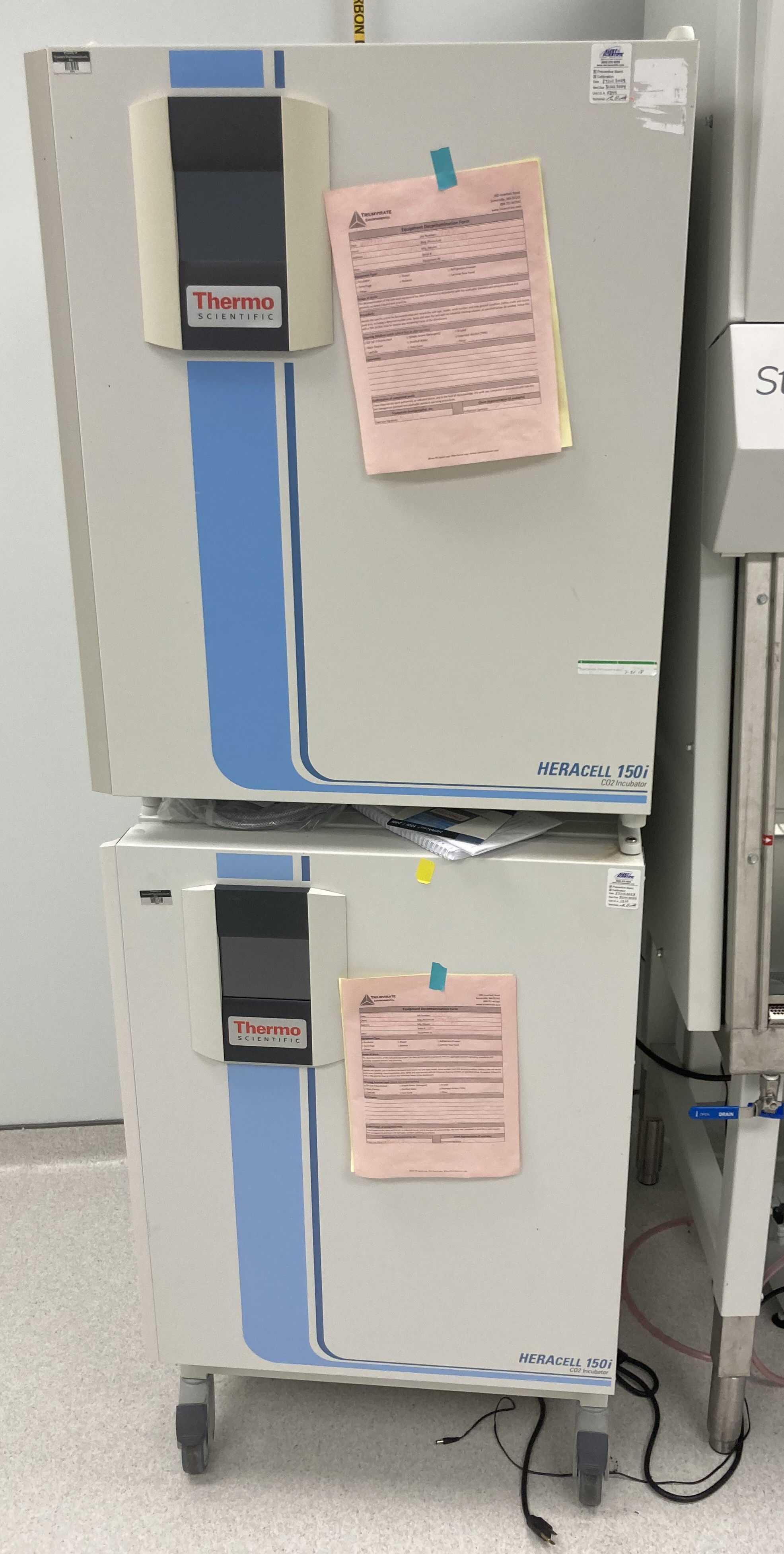 Thermo Scientific HERAcell 150i Dual Dual Stack CO2 Incubator with Copper Chambers Models 51026283 & 51026534