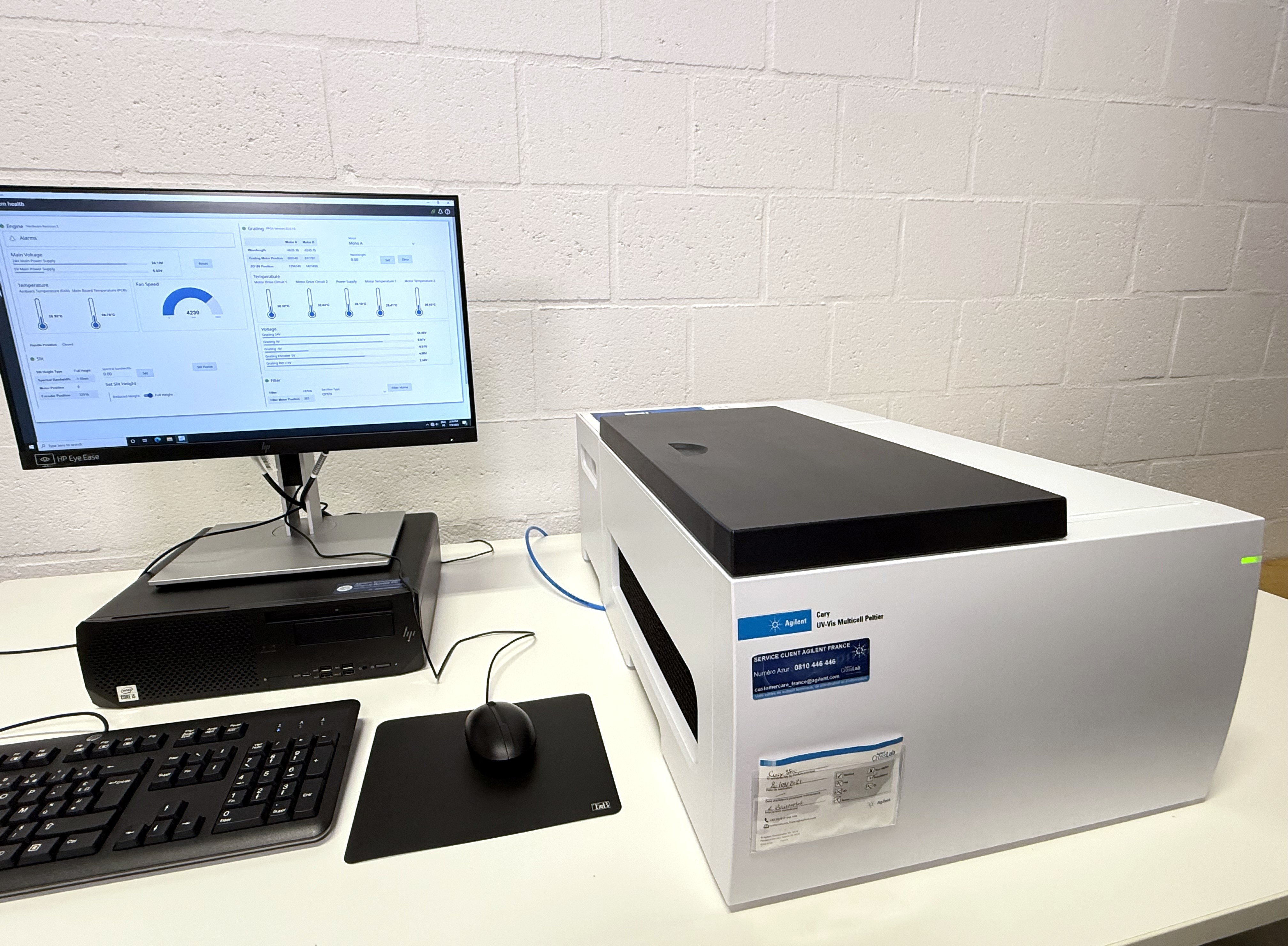 Agilent Cary 3500 UV-Vis Spectrophotometer | DHL Worldwide Included