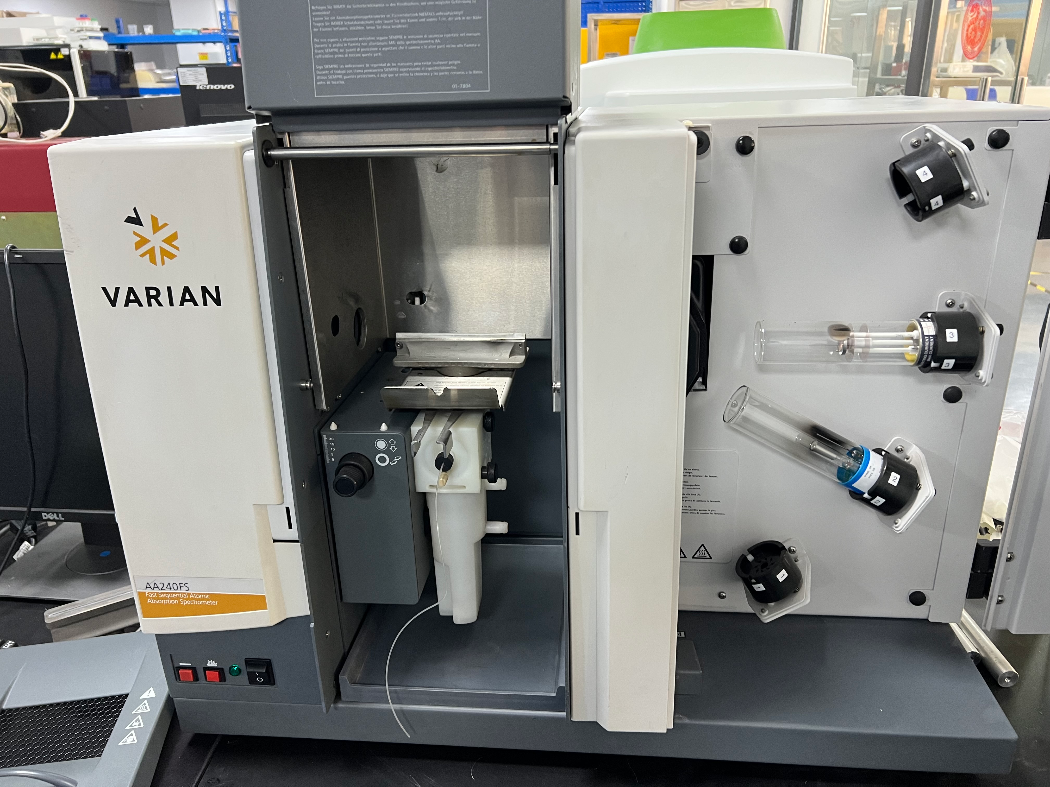 Varian AA240FS FLAME ATOMIC ABSORPTION | LabX.com