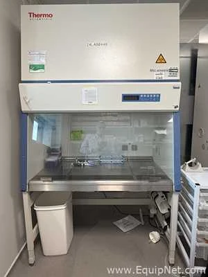 Lot 319 Listing# 867384 Thermo Scientific MSC-Advantage MSC 1.2 Biological Safety Cabinet