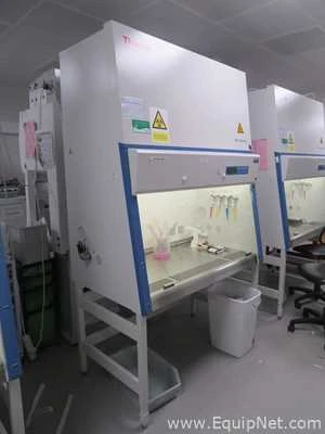 Thermo Scientific MSC Advantage 1.2 Biological Safety Cabinet