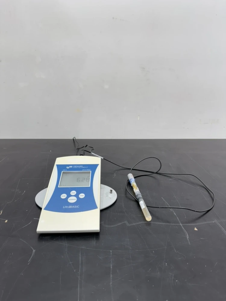 Denver Instruments pH Meter | LabX.com
