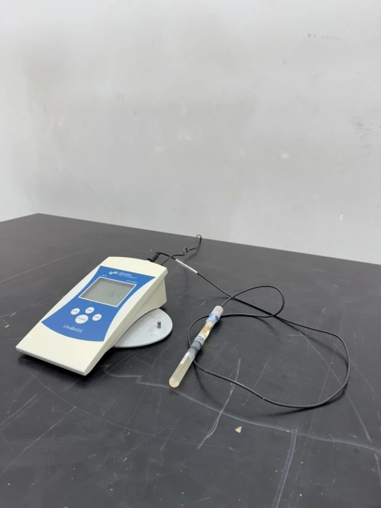 Denver Instruments pH Meter | LabX.com