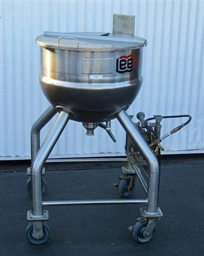 20 gallon Lee jacketed Tank w/ valve and cover