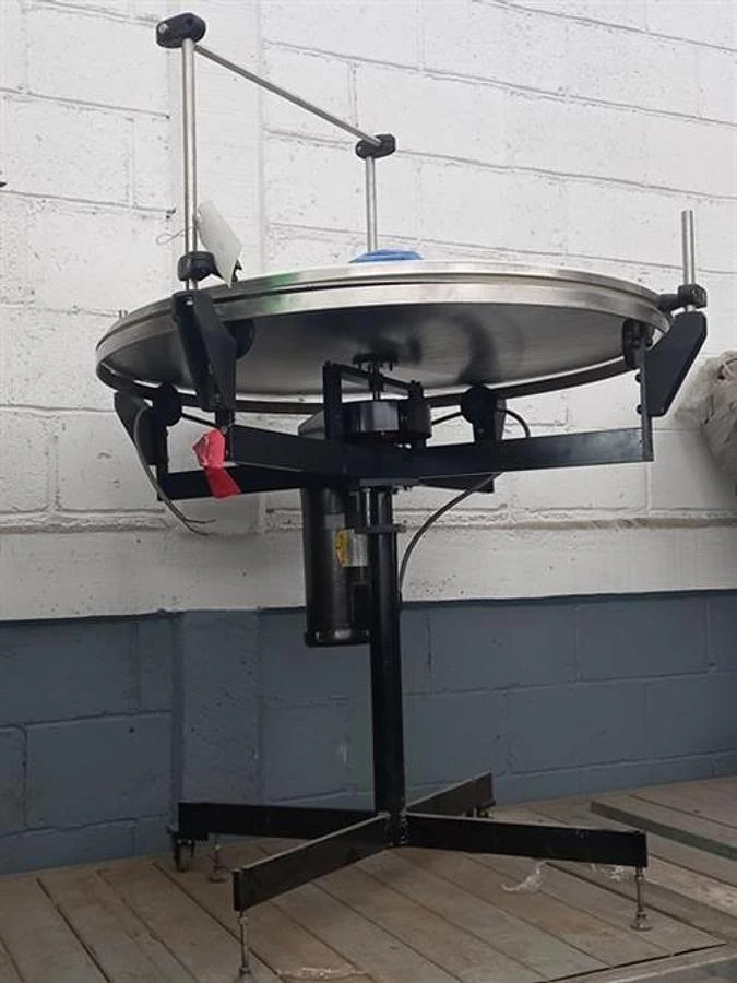 Quadrel 36" Stainless Steel Accumulating Table