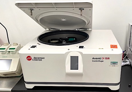 Beckman Avanti J15R Bench Top Centrifuge