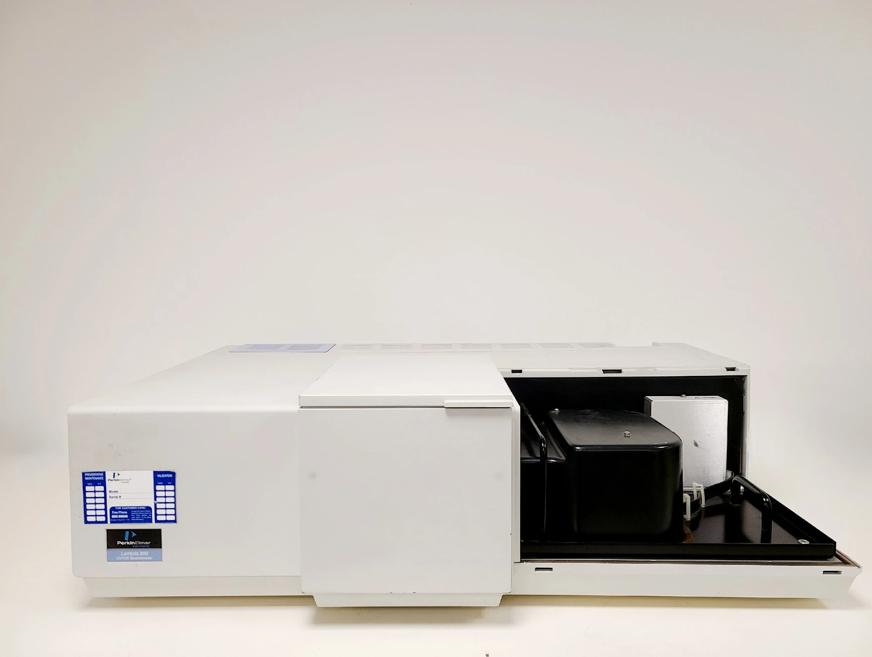 Perkin Elmer Lambda 800 UV/VIS Spectrophotometer Lab