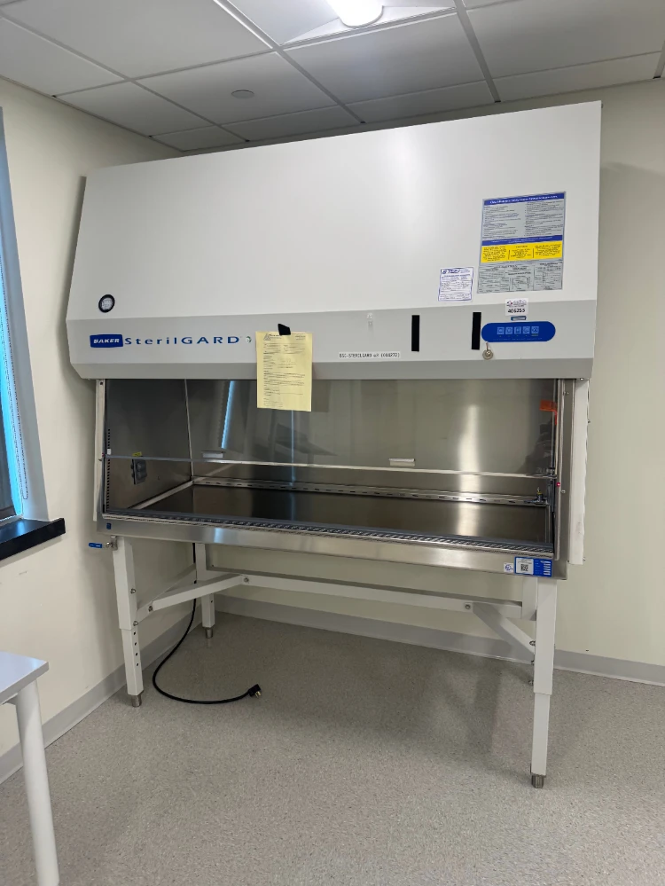 The Baker Company SterilGARD 6' BioSafety Cabinet