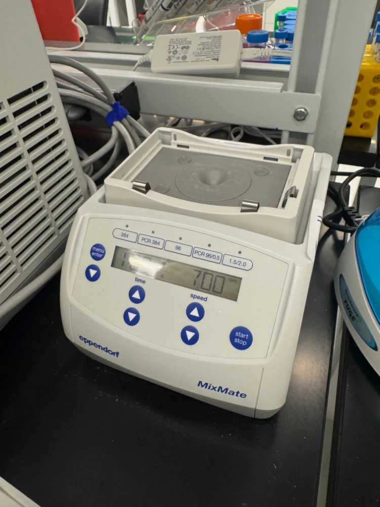 Eppendorf MixMate Microplate Mixer