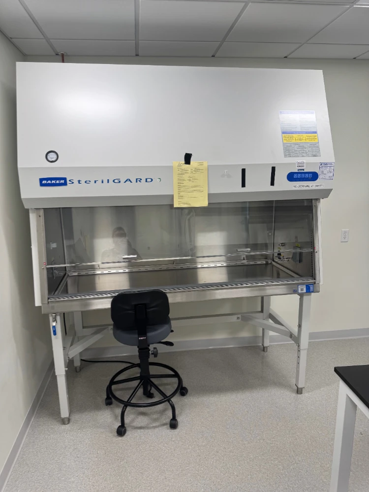 The Baker Company SterilGARD 6' BioSafety Cabinet
