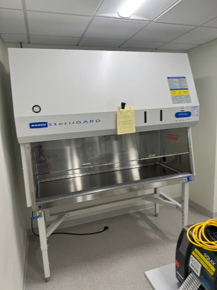 The Baker Company SterilGARD 6' BioSafety Cabinet