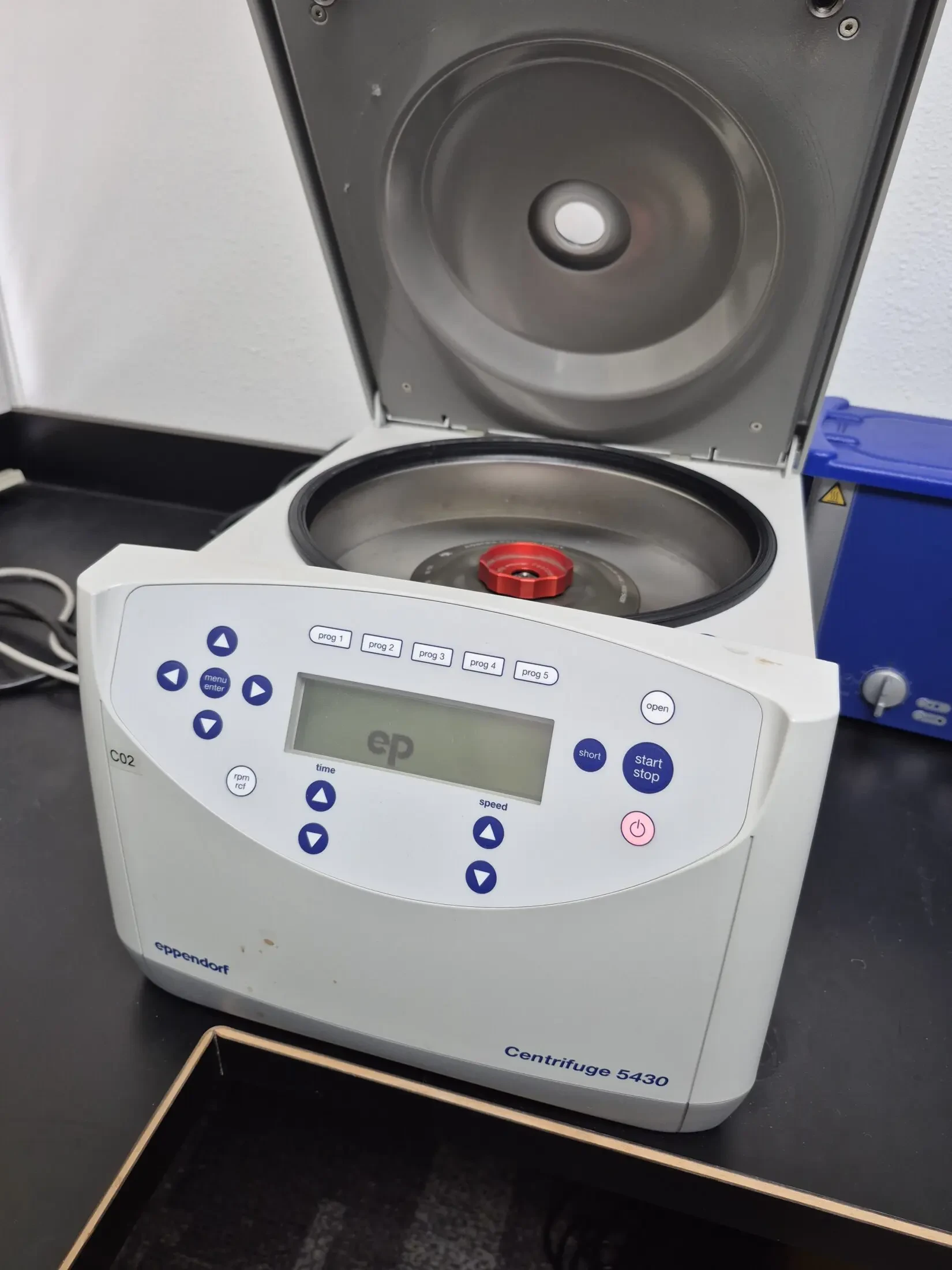 Eppendorf Centrifuge 5430