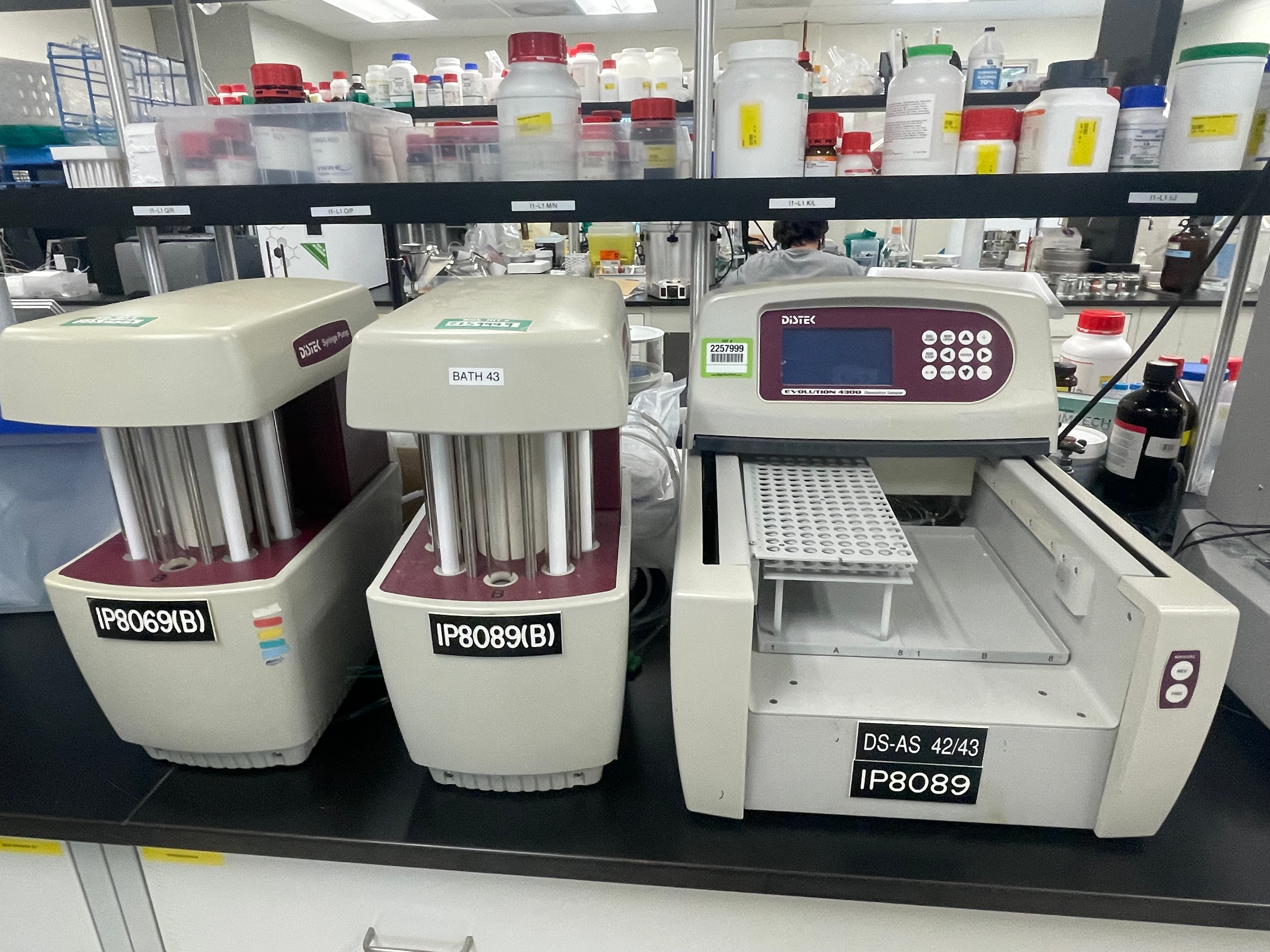 Distek Evolution 4300 with Dual Syringe Pumps