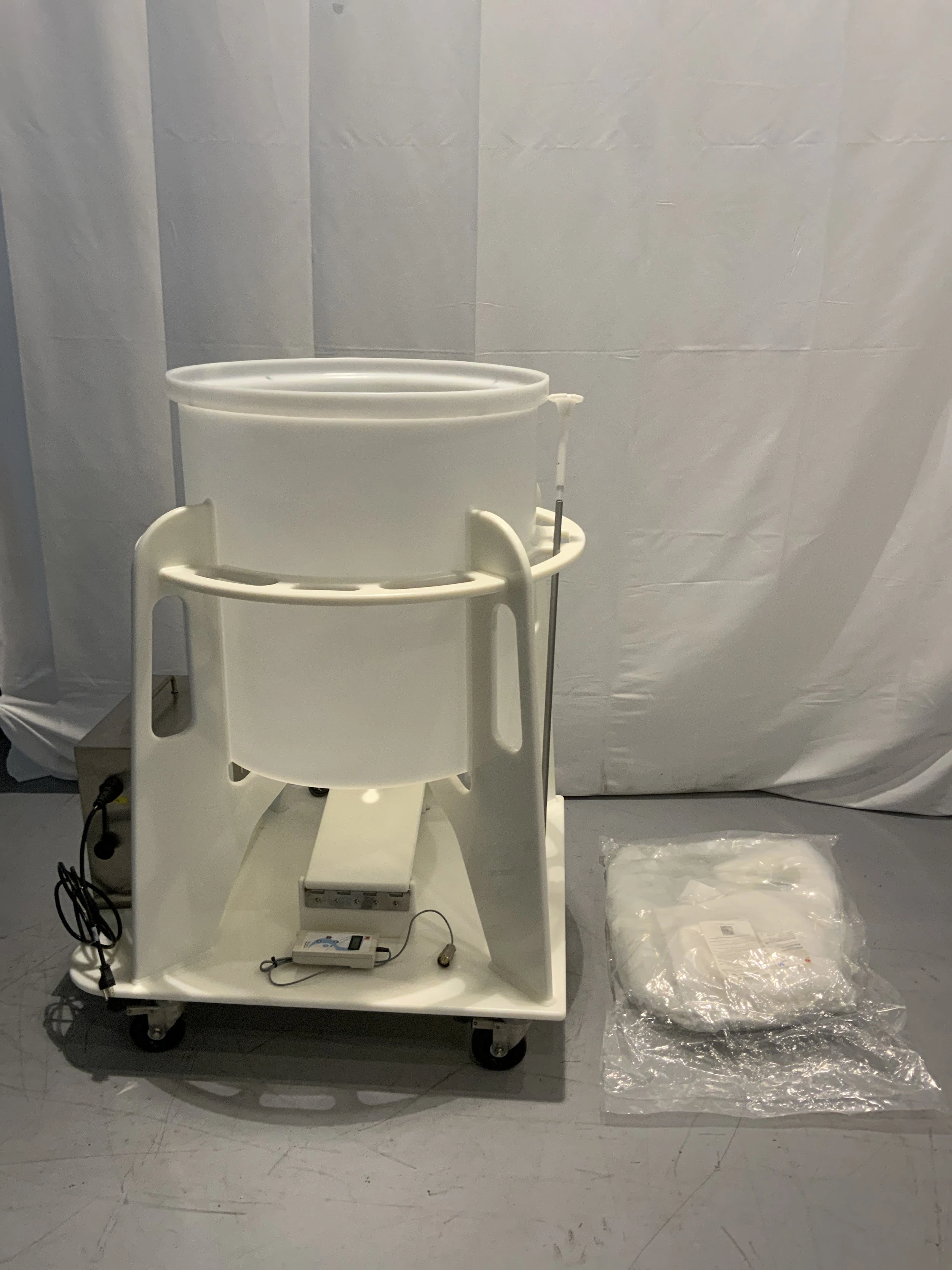 Millipore Mobius 200L Disposable Mixer Carrier W/ MIX0200L1711130-SP Assembly